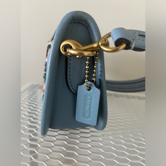 SOLD!!! Coach Swinger 20 With Floral Embroidery - Picture 6 of 10